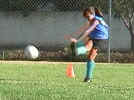 midfielder.jpg (50421 bytes)